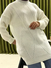 Highneck  cream sweater