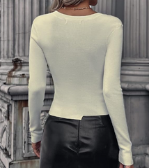 White stretchable sweater